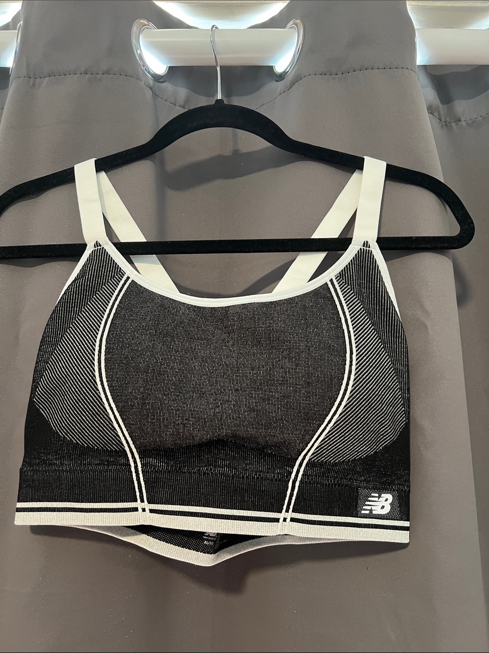 New Balance Black & White Seamless Strappy Sports Bra Top